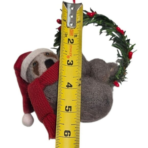 New Pier 1 Wool Felt Sloth Christmas Ornament Wreath Scarf Holiday Decor Gift - Picture 8 of 9